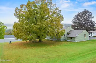 16 Anthony St, Adams, MA 01220 - Photo 32