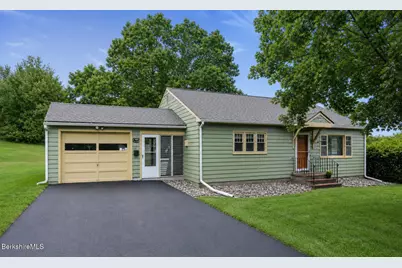 16 Anthony St, Adams, MA 01220 - Photo 1