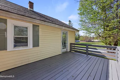 276 Pecks Rd, Pittsfield, MA 01201 - Photo 28