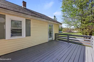 276 Pecks Rd, Pittsfield, MA 01201 - Photo 28