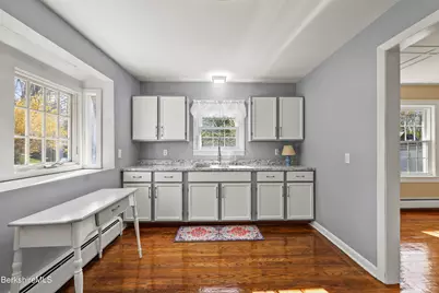 276 Pecks Rd, Pittsfield, MA 01201 - Photo 14
