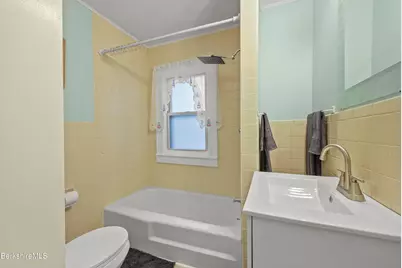 276 Pecks Rd, Pittsfield, MA 01201 - Photo 16