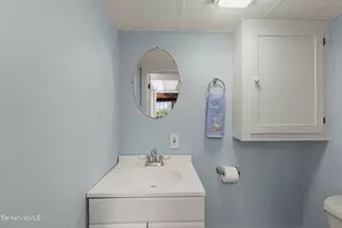 276 Pecks Rd, Pittsfield, MA 01201 - Photo 24