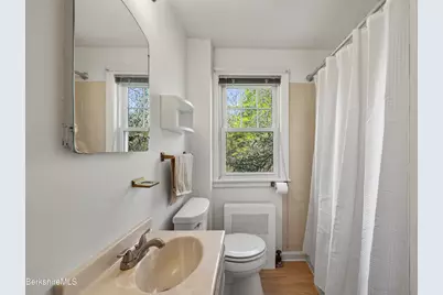 194 Eleanor Rd, Pittsfield, MA 01201 - Photo 20