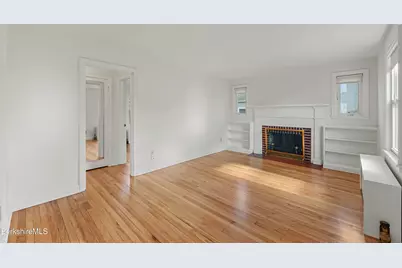 194 Eleanor Rd, Pittsfield, MA 01201 - Photo 4