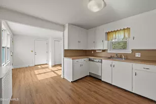 194 Eleanor Rd, Pittsfield, MA 01201 - Photo 12
