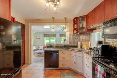 144 Cottage St, Great Barrington, MA 01230 - Photo 12
