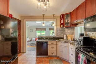 144 Cottage St, Great Barrington, MA 01230 - Photo 12