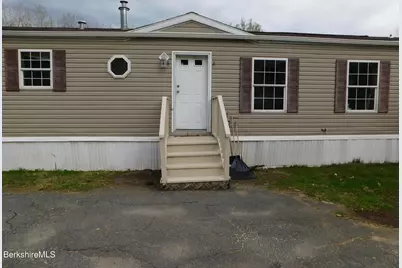 3 Lakewood Cir, Pittsfield, MA 01201 - Photo 1