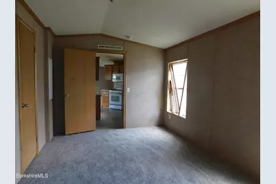 3 Lakewood Cir, Pittsfield, MA 01201 - Photo 18