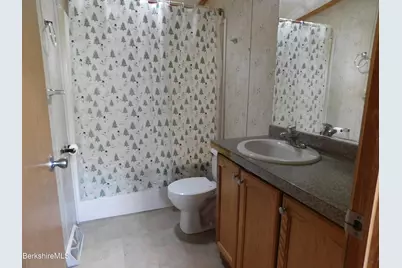 3 Lakewood Cir, Pittsfield, MA 01201 - Photo 12