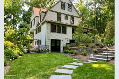 10 Berkshire Heights Rd, Great Barrington, MA 01230 - Photo 8