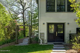10 Berkshire Heights Rd, Great Barrington, MA 01230 - Photo 4