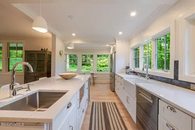 10 Berkshire Heights Rd, Great Barrington, MA 01230 - Photo 12