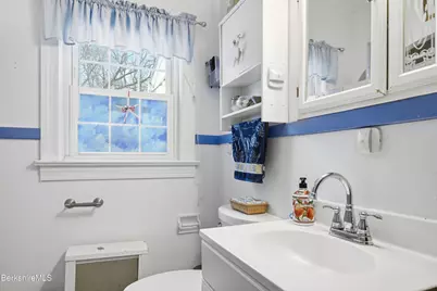 53 Edison Ave, Pittsfield, MA 01201 - Photo 30