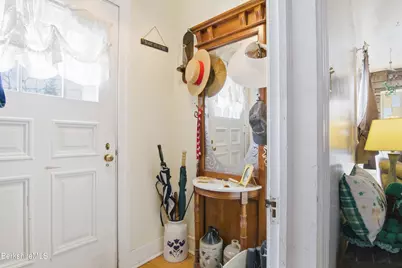 53 Edison Ave, Pittsfield, MA 01201 - Photo 10
