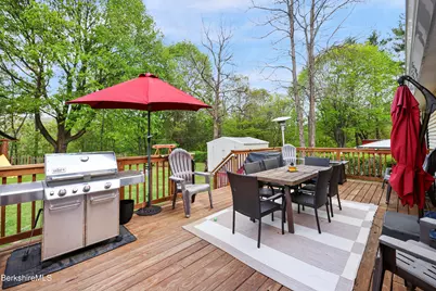 60 Willow St, Adams, MA 01220 - Photo 22