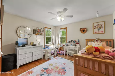 60 Willow St, Adams, MA 01220 - Photo 12