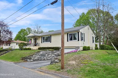 60 Willow St, Adams, MA 01220 - Photo 28