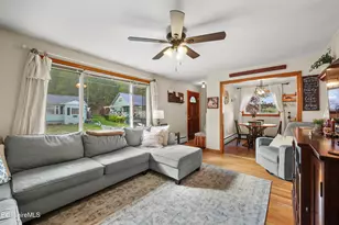 60 Willow St, Adams, MA 01220 - Photo 4