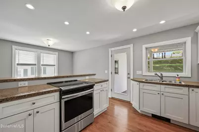 34 Upton St, Adams, MA 01220 - Photo 8