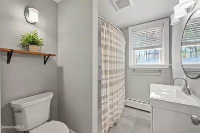 34 Upton St, Adams, MA 01220 - Photo 18