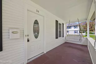 34 Upton St, Adams, MA 01220 - Photo 2