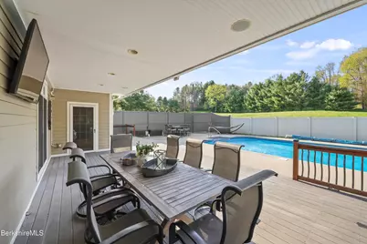 63 Blythewood Dr, Pittsfield, MA 01201 - Photo 22