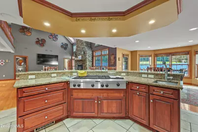 63 Blythewood Dr, Pittsfield, MA 01201 - Photo 18