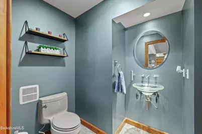 63 Blythewood Dr, Pittsfield, MA 01201 - Photo 14