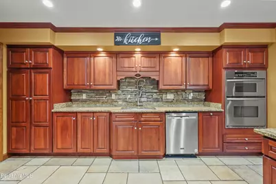 63 Blythewood Dr, Pittsfield, MA 01201 - Photo 22
