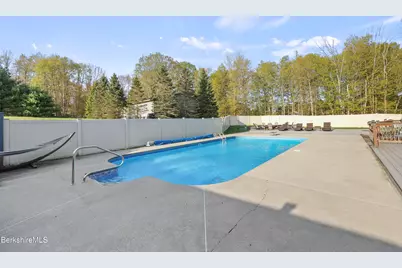 63 Blythewood Dr, Pittsfield, MA 01201 - Photo 28