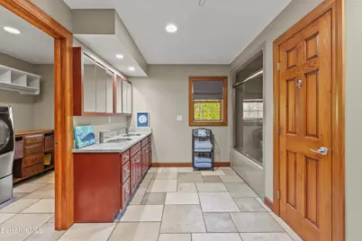 63 Blythewood Dr, Pittsfield, MA 01201 - Photo 48