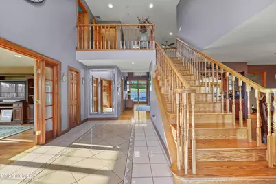 63 Blythewood Dr, Pittsfield, MA 01201 - Photo 4