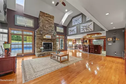 63 Blythewood Dr, Pittsfield, MA 01201 - Photo 16