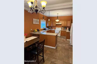 29-31 Chase Ave, North Adams, MA 01247 - Photo 6