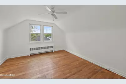 66 Wilson St, Pittsfield, MA 01201 - Photo 22