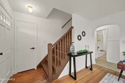 66 Wilson St, Pittsfield, MA 01201 - Photo 4