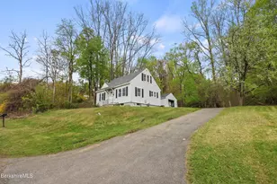 66 Wilson St, Pittsfield, MA 01201 - Photo 2