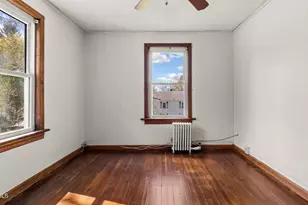 8 Mohegan St, Pittsfield, MA 01201 - Photo 16