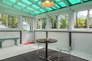 8 Mohegan St, Pittsfield, MA 01201 - Photo 24