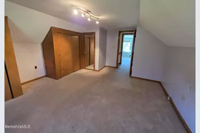 659 Pecks Rd, Pittsfield, MA 01201 - Photo 18