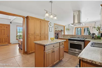 85 Via Franco St, Lee, MA 01238 - Photo 10