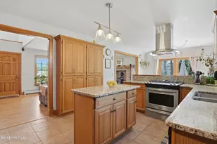 85 Via Franco St, Lee, MA 01238 - Photo 10