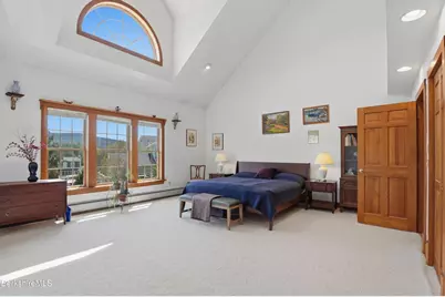 85 Via Franco St, Lee, MA 01238 - Photo 18