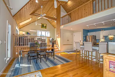 2 Wallace Rd #2E, Stockbridge, MA 01262 - Photo 2