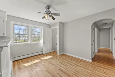 294 Dalton Ave, Pittsfield, MA 01201 - Photo 12