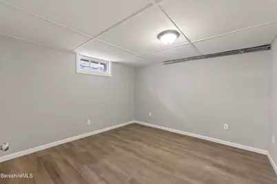 294 Dalton Ave, Pittsfield, MA 01201 - Photo 32