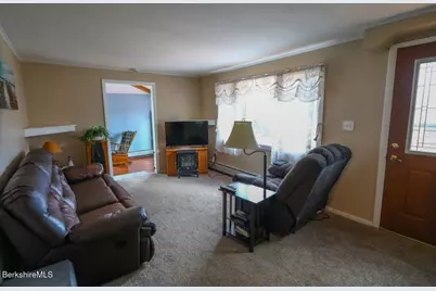 33 Gattuso Dr, North Adams, MA 01247 - Photo 12