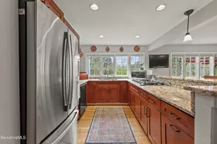 167 Bailey Rd, Lanesborough, MA 01237 - Photo 8